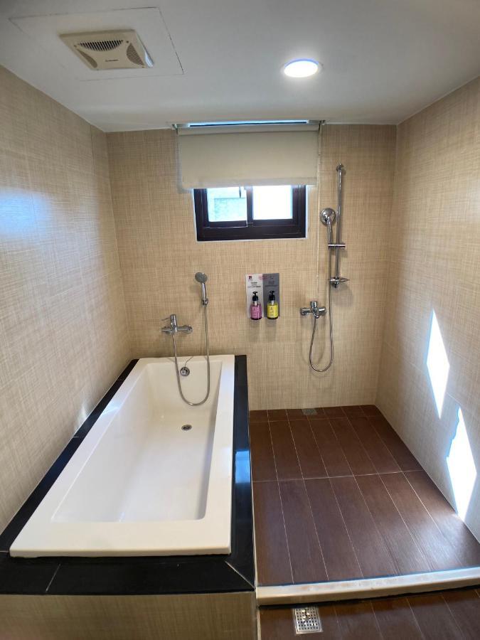 Bonjour Hotel Tajcshung Kültér fotó