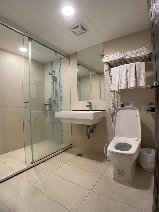 Bonjour Hotel Tajcshung Kültér fotó