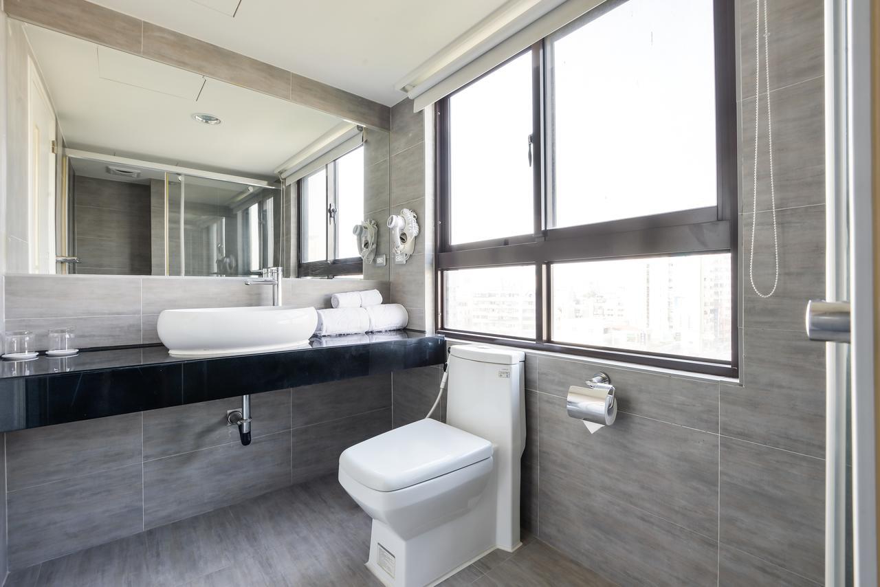 Bonjour Hotel Tajcshung Kültér fotó